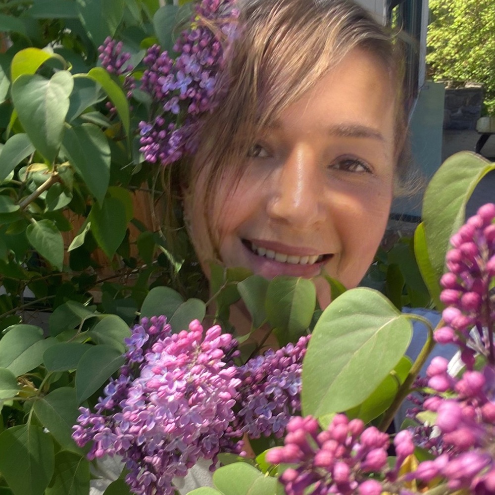 Meet your Posher, Abigaila ionel